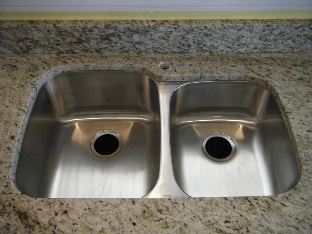 can you paint a stainless steel sink